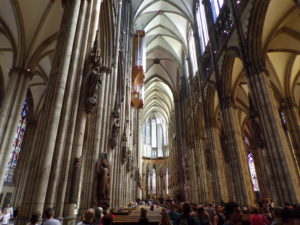 Kirchenschiff Kölner Dom